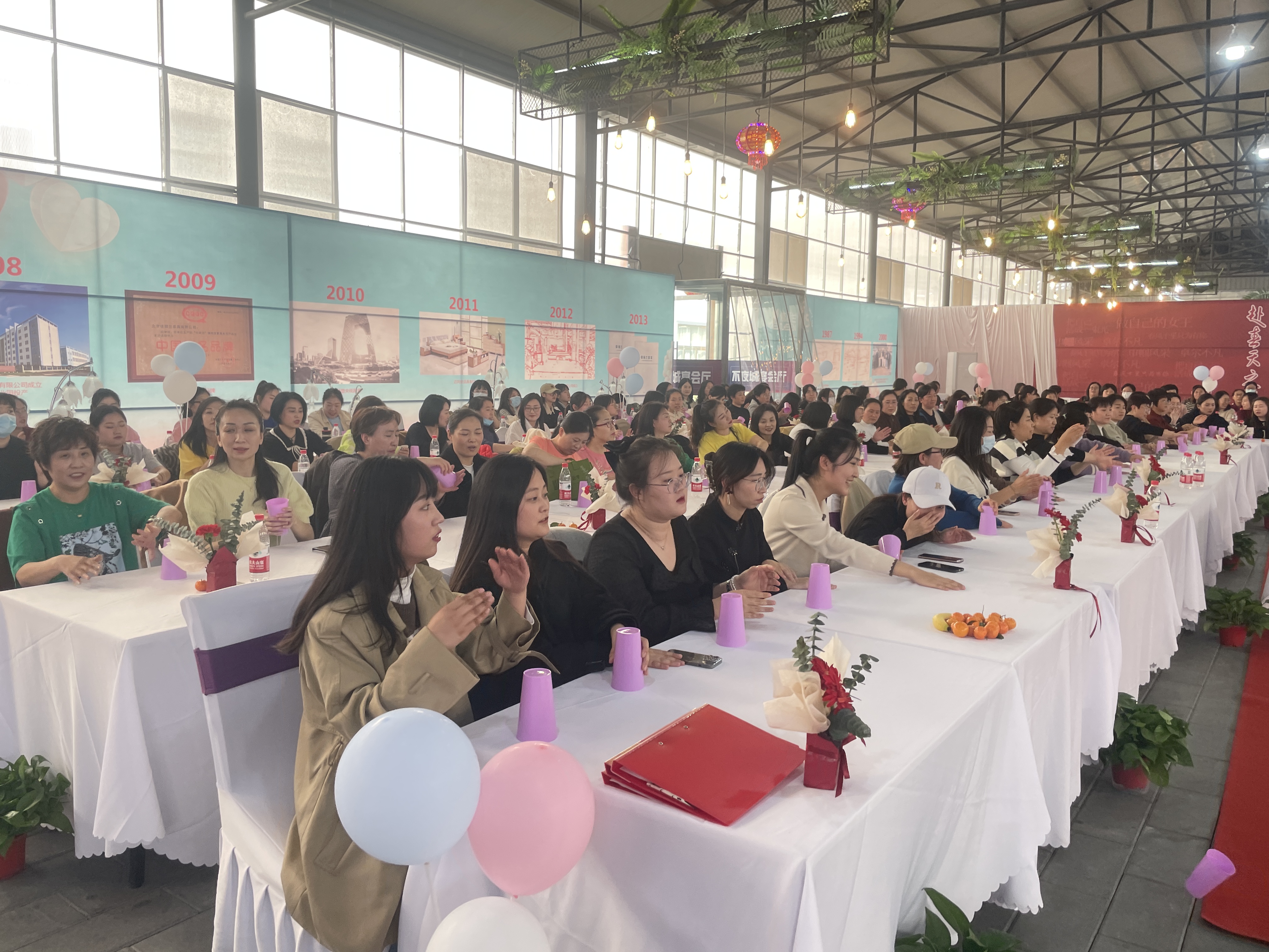 拓展小游戏——杯子舞